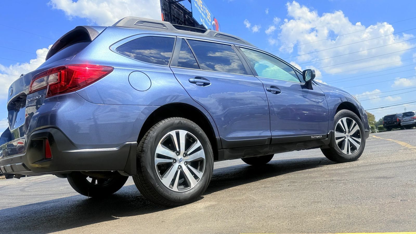 Used 2018 Subaru Outback 2.5i Limited AWD/4WD image 7