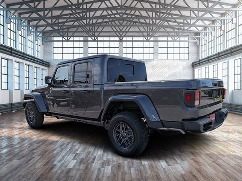 New 2025 Jeep Gladiator Sport image 6