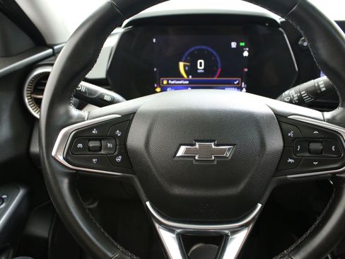 Used 2024 Chevrolet Trax ACTIV w/ Sunroof Package FWD image 13