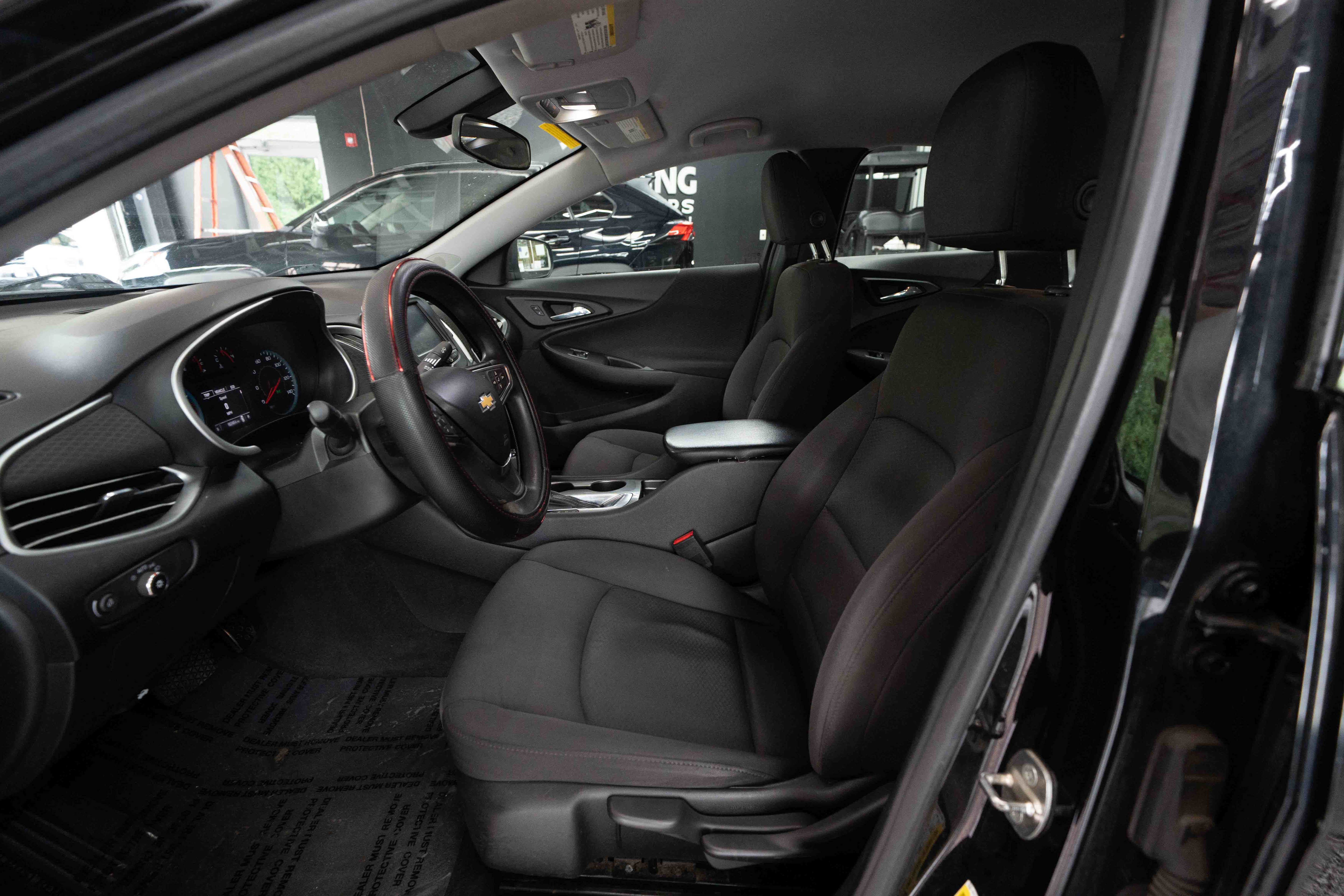 Used 2017 Chevrolet Malibu LS FWD image 9
