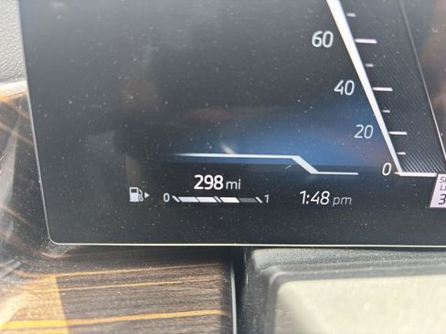 Used 2026 BMW X6 xDrive40i w/ Climate Comfort Package AWD/4WD image 36