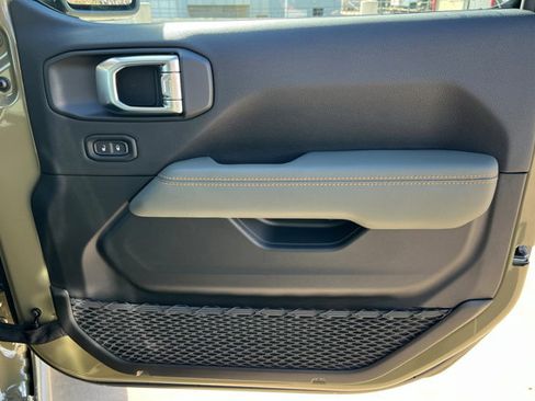 New 2026 Jeep Gladiator Mojave image 22