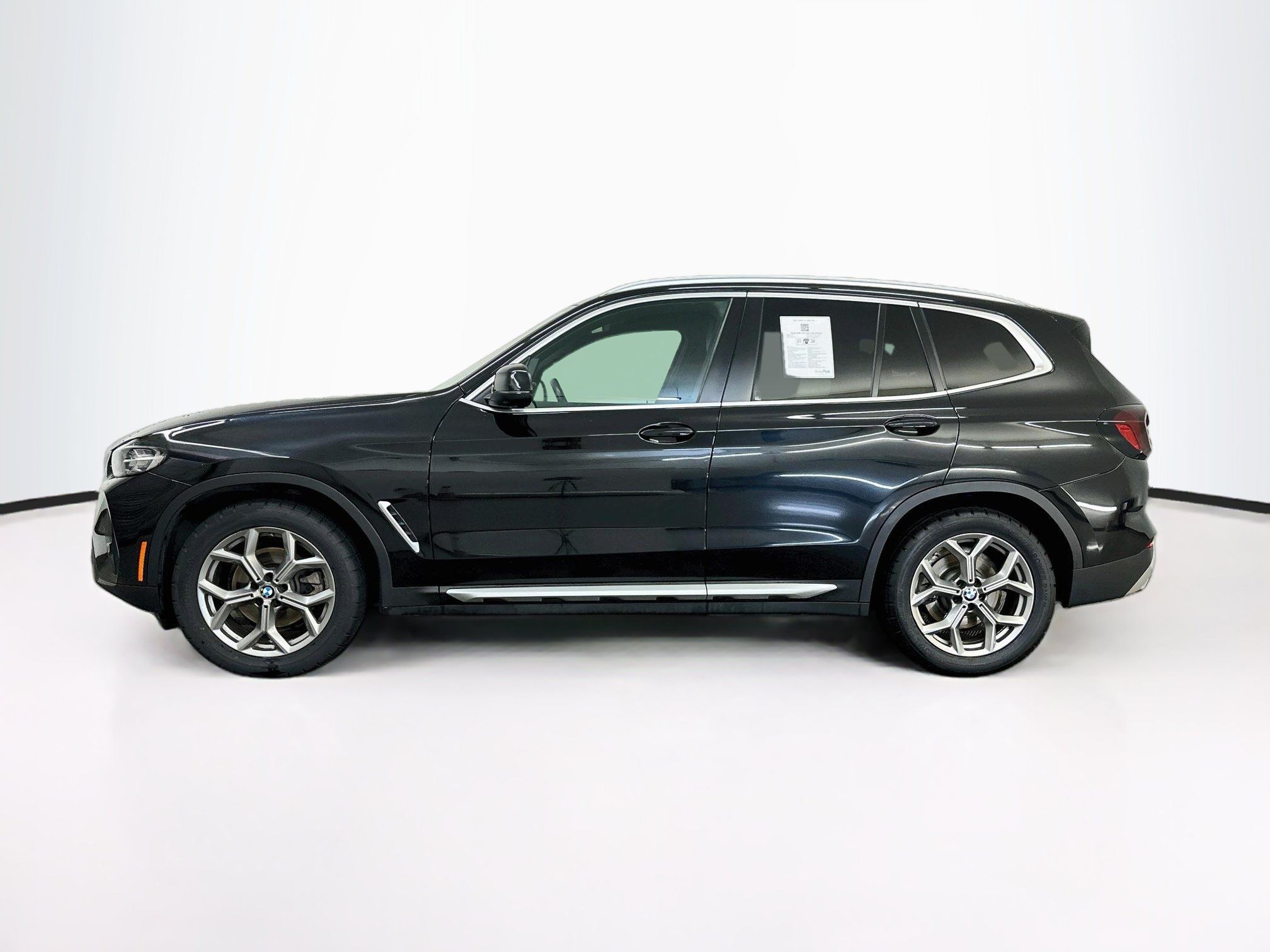 Used 2024 BMW X3 xDrive30i w/ Convenience Package AWD/4WD image 4