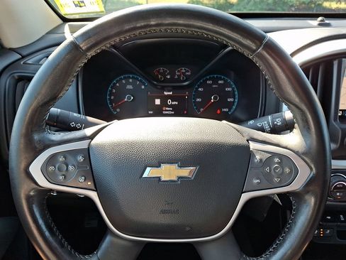 Used 2021 Chevrolet Colorado LT w/ Safety Package AWD/4WD image 18