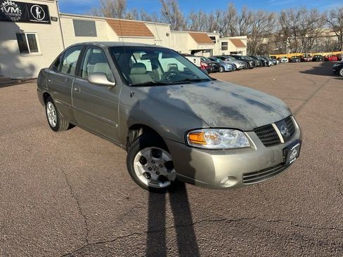 Used 2004 Nissan Sentra S image 1