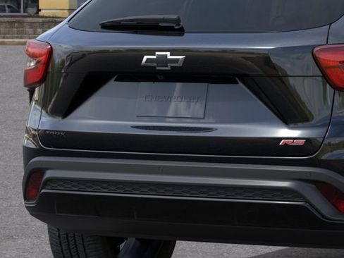 New 2026 Chevrolet Trax RS w/ Sunroof Package FWD image 14