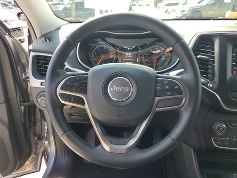 Used 2021 Jeep Cherokee Latitude Plus w/ Sun & Sound Group image 25