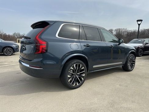 New 2026 Volvo XC90 B6 Plus w/ Protection Package AWD/4WD image 8