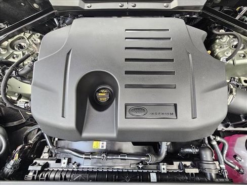 New 2025 Land Rover Defender 110 S image 19