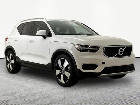 Used 2019 Volvo XC40 T5 Momentum AWD/4WD image 3