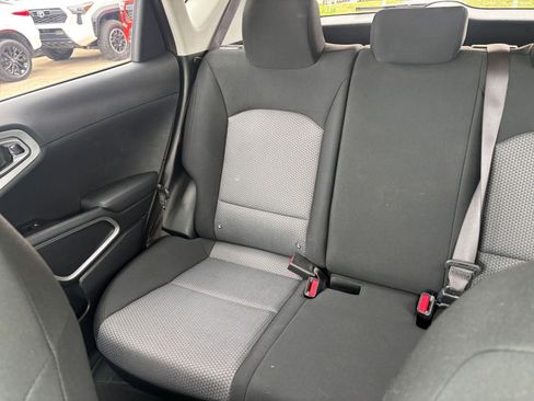 Used 2025 Kia Soul LX w/ LX Technology Package FWD image 37