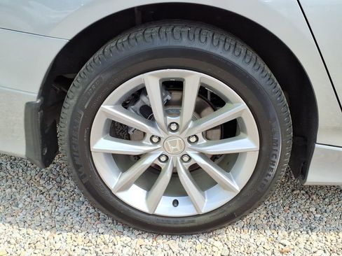 Used 2022 Honda Accord LX image 10