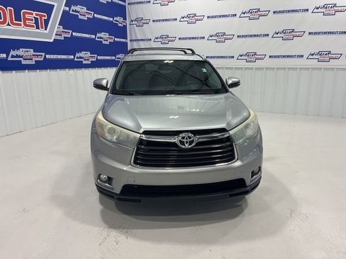 Used 2015 Toyota Highlander Limited image 9