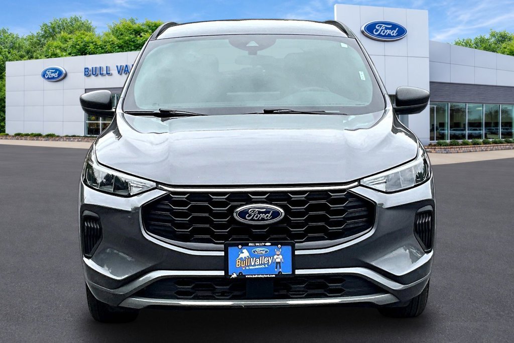 Certified 2024 Ford Escape ST-Line w/ Tech Pack #1 AWD/4WD image 2