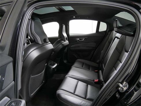 Used 2024 Volvo S60 B5 Plus image 13