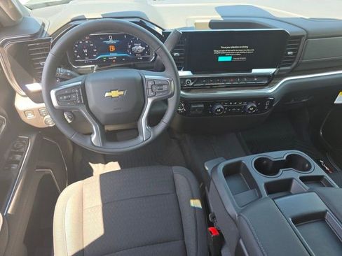 New 2025 Chevrolet Silverado 1500 LT w/ Z71 Off-Road Package image 3