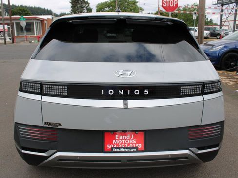 Used 2024 Hyundai Ioniq 5 SEL RWD image 5