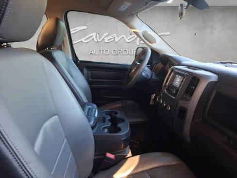 Used 2022 RAM 1500 Tradesman w/ Chrome Appearance Group AWD/4WD image 30