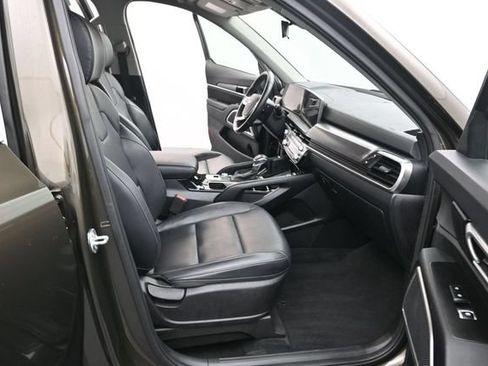 Used 2023 Kia Telluride S FWD image 17