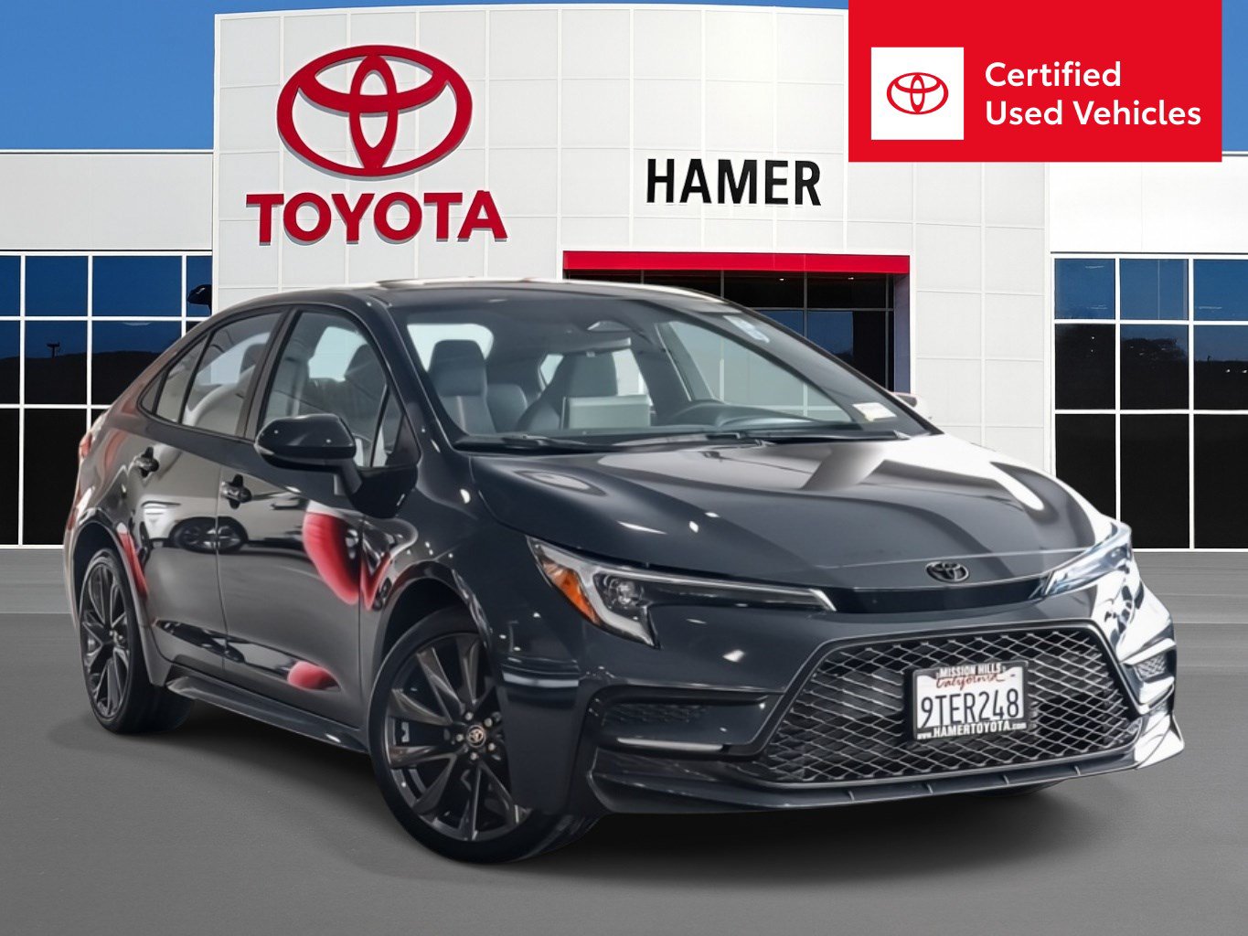 Certified 2025 Toyota Corolla SE w/ SE Premium Package FWD image 1