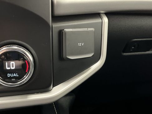 Used 2022 Ford Expedition XLT image 22