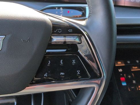Used 2026 Cadillac Vistiq Sport w/ LPO, Floor Liner Package AWD/4WD image 20