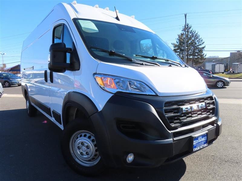 Used 2024 RAM ProMaster 3500 w/ Convenience Group FWD image 3