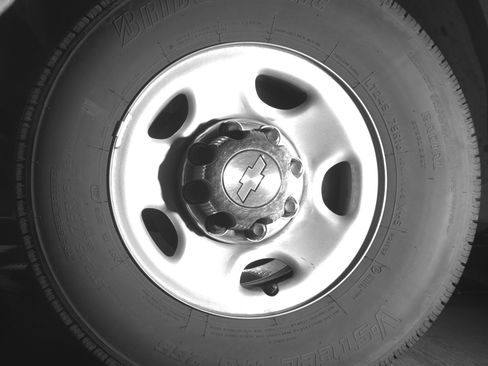 Used 2025 Chevrolet Express 3500 LT w/ LT Preferred Equipment Group image 12