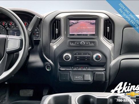 Certified 2024 GMC Sierra 2500 Pro w/ Convenience Package image 9