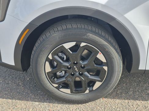New 2026 Kia Sorento S AWD/4WD image 17
