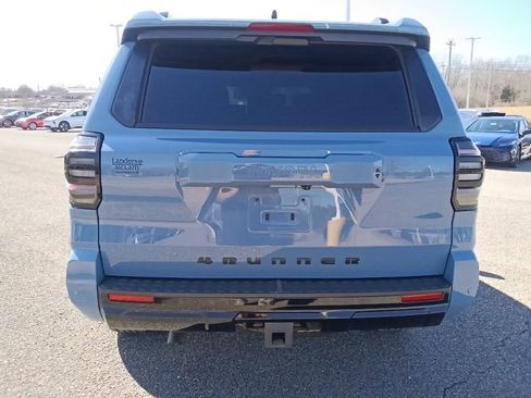 Used 2025 Toyota 4Runner TRD Sport Premium image 4