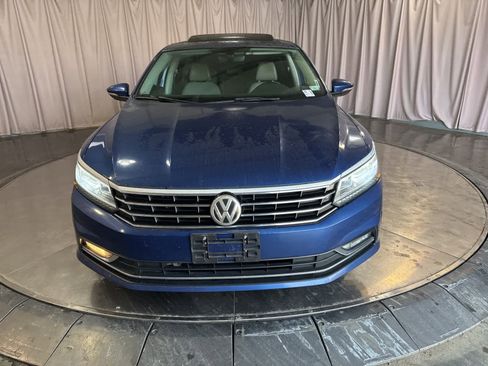 Used 2016 Volkswagen Passat 1.8T SE w/ Lighting Package image 2