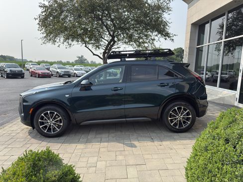 Used 2025 Cadillac XT4 Sport AWD/4WD image 4