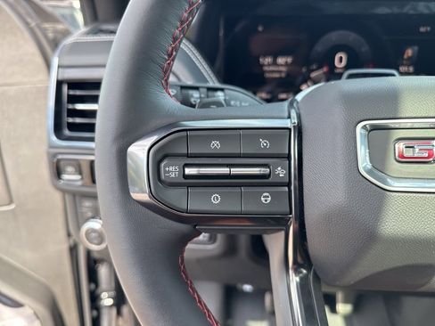 Used 2025 GMC Yukon AT4 Ultimate w/ LPO, Illumination Package image 24