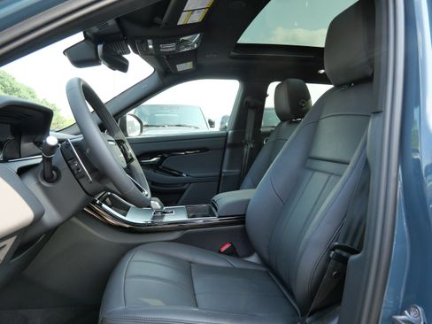 Certified 2026 Land Rover Range Rover Evoque S AWD/4WD image 13
