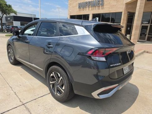 Certified 2023 Kia Sportage LX FWD image 2