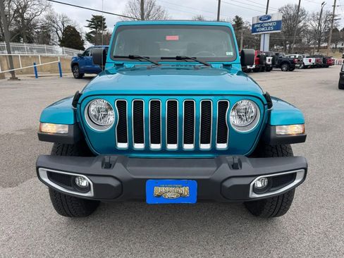 Used 2020 Jeep Wrangler Unlimited Sahara image 8