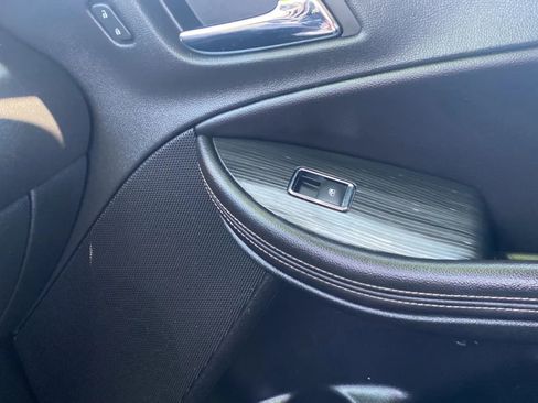 Used 2019 Chevrolet Impala Premier FWD image 19
