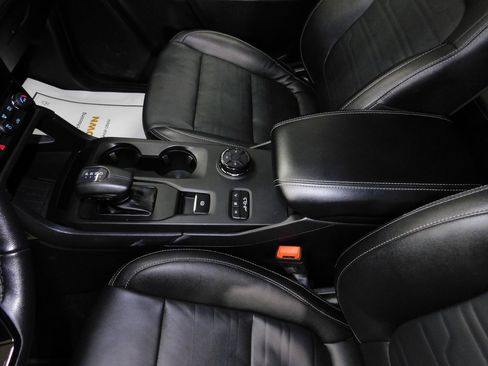 Used 2024 Ford Ranger Lariat w/ FX4 Off-Road Package image 42