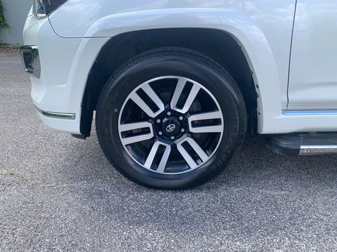 Used 2019 Toyota 4Runner Limited AWD/4WD image 34