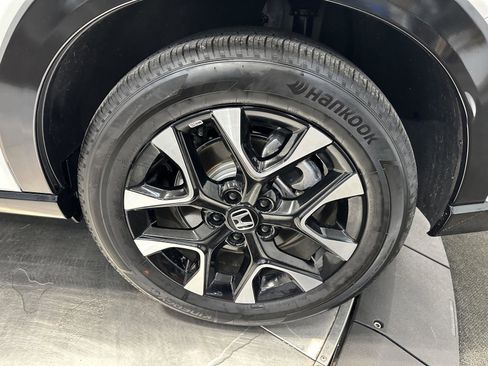 Certified 2026 Honda HR-V EX-L image 10
