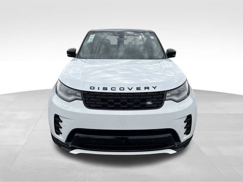 New 2025 Land Rover Discovery Dynamic SE image 4