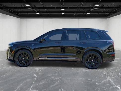 Used 2020 Cadillac XT6 Sport w/ Platinum Package AWD/4WD image 2