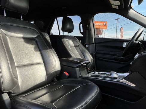 Used 2020 Ford Explorer XLT w/ Equipment Group 202A image 26