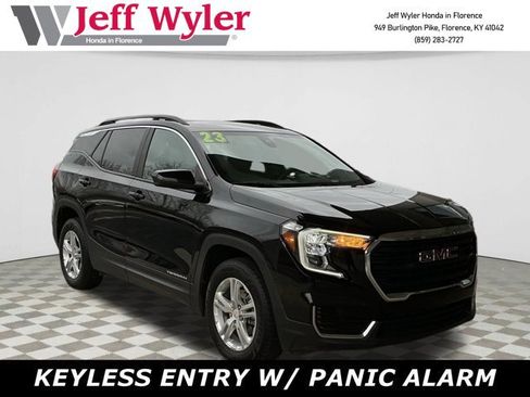 Used 2023 GMC Terrain SLE w/ Driver Convenience Package image 1