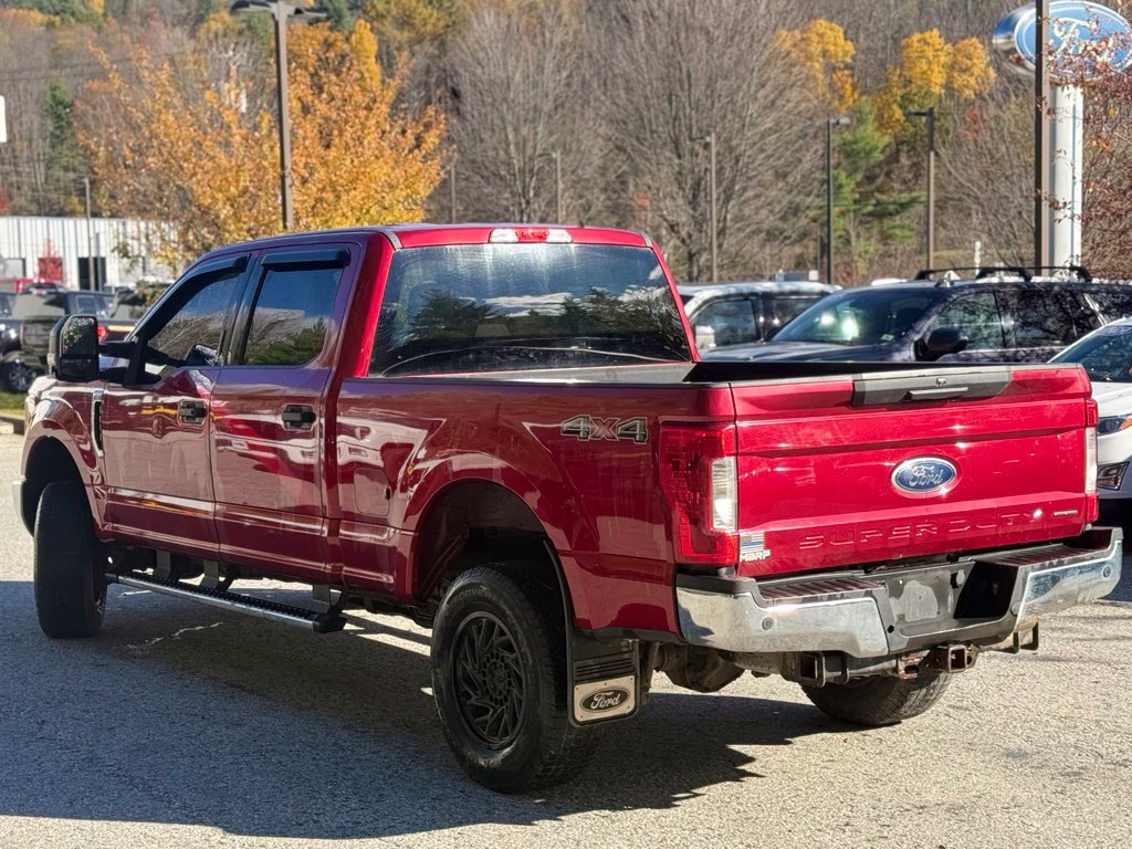 Used 2017 Ford F250 XLT w/ XLT Value Package AWD/4WD image 4