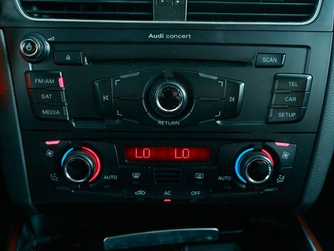 Used 2011 Audi Q5 2.0T Premium image 30