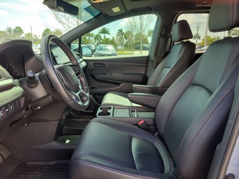 Certified 2025 Honda Odyssey Sport-L image 28