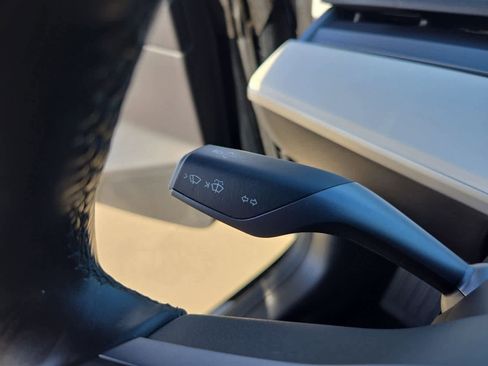 Used 2019 Tesla Model 3 Long Range image 23