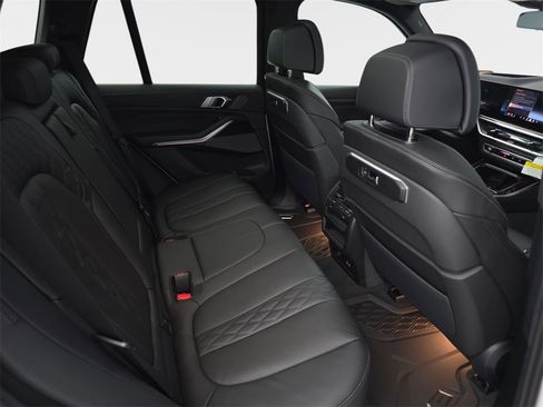 New 2026 BMW X5 xDrive50e w/ M Sport Package image 11